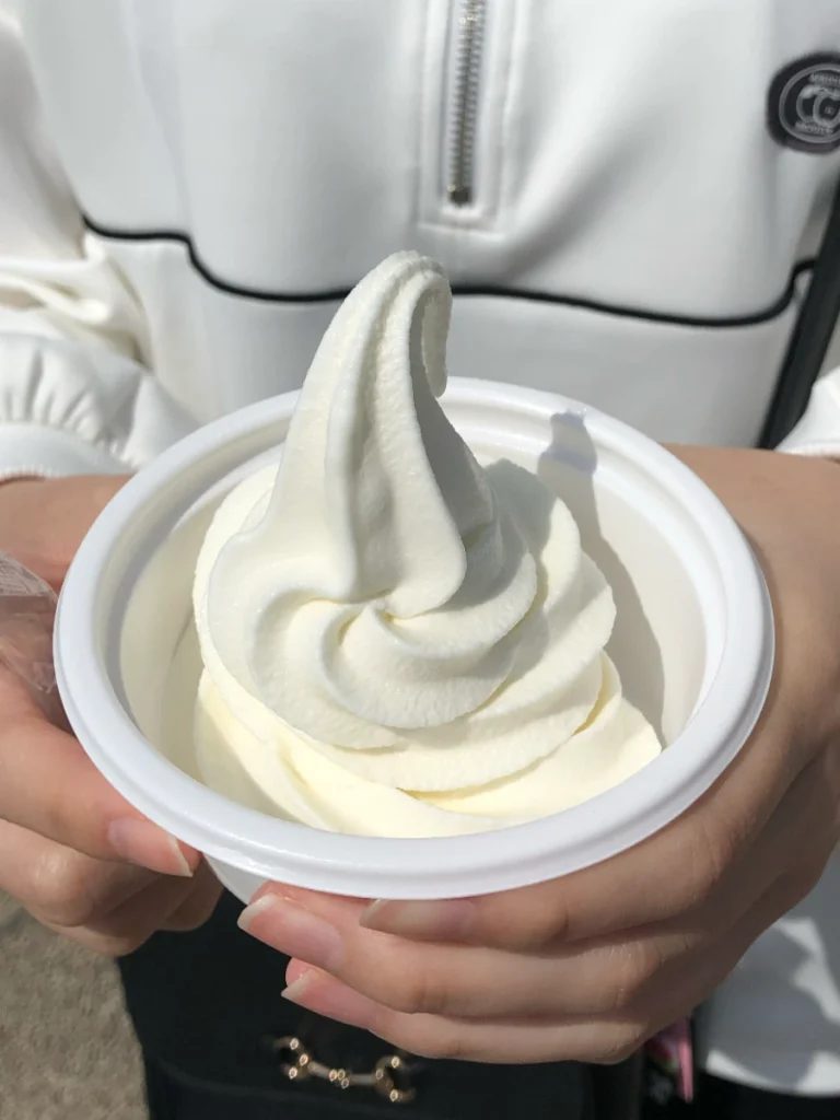 マオイの丘ソフトクリーム(カップ)