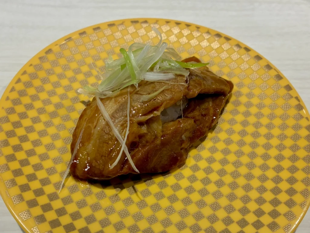 魚べい 北海道フェア 「豚の角煮にぎり」