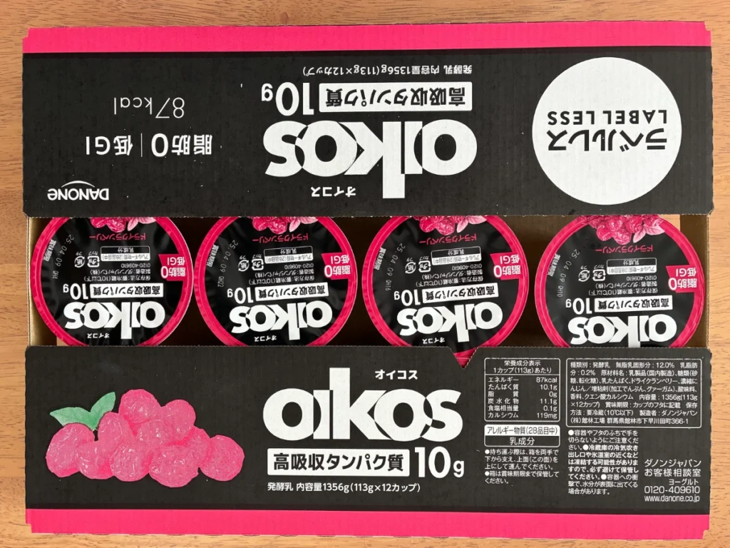 コストコで購入したOIKOSヨーグルト12個入り1ケース（ドライクランベリー）の外観