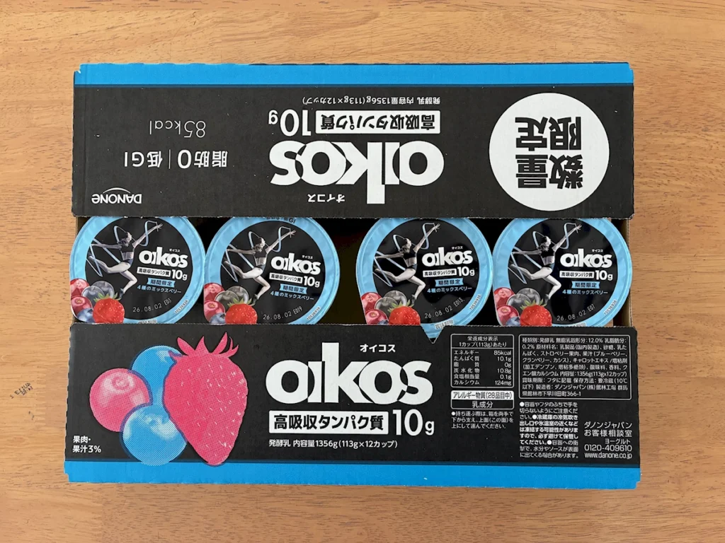コストコで数量限定販売されていたオイコス 4種のミックスベリー12個入りの外箱